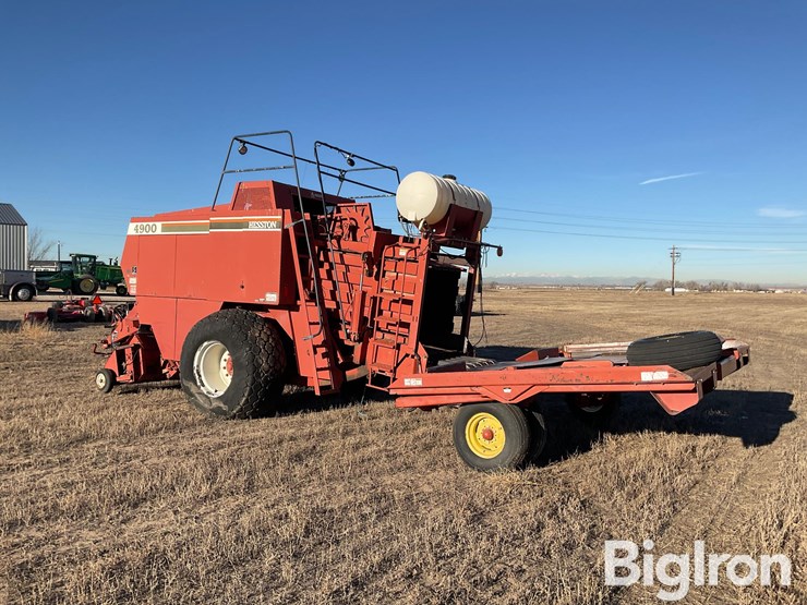 1995-hesston-4900-image-7