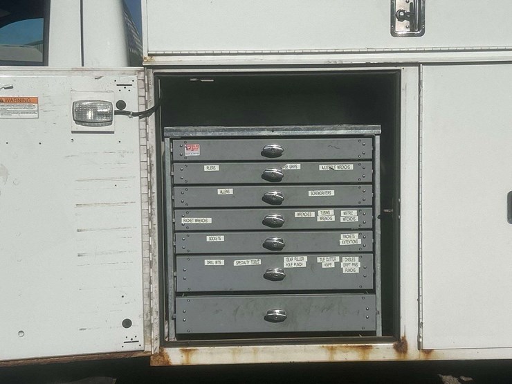 2012-ford-f550-image-18