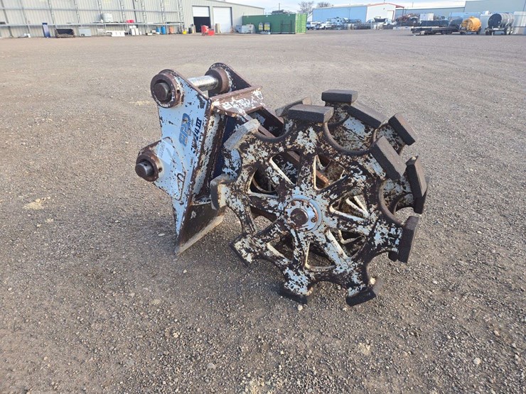 frd-cw24iii-ditch-packer-attachment-image-1