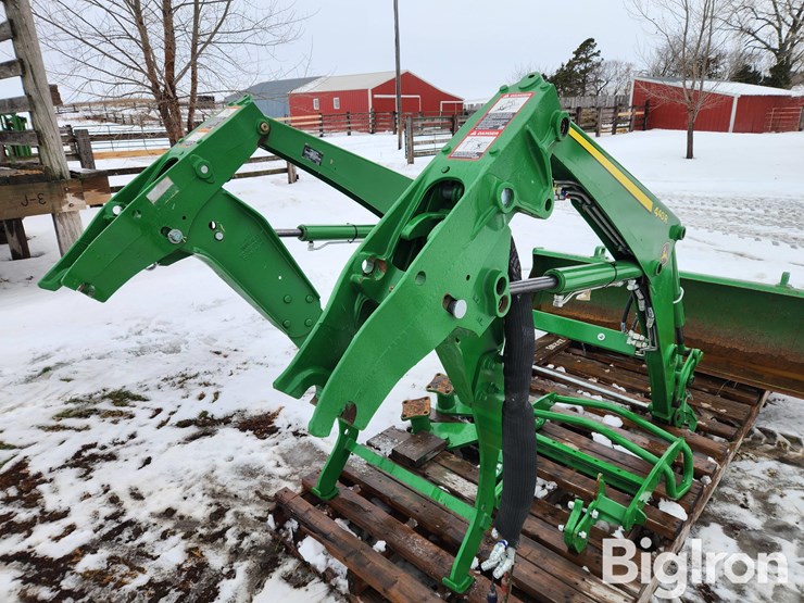 2024-john-deere-440r-image-5