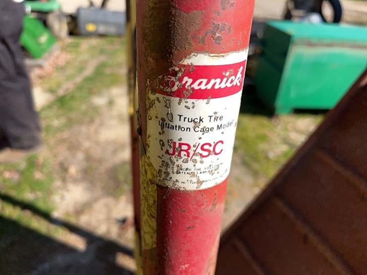 tire-rack-and-ramps;-located-at-7241-roxbury-rd,-charles-city,-va,-please-call-804.837.9940-or-804.651.4404-with-questions-image-5