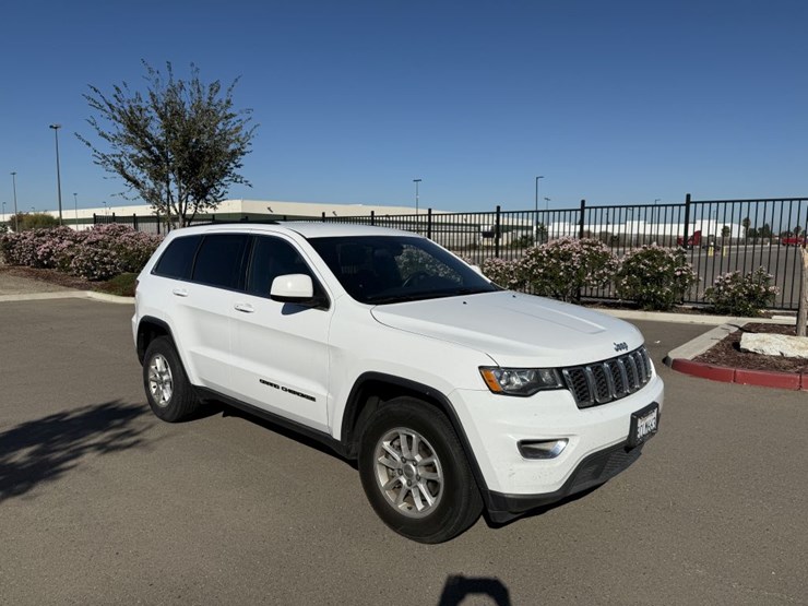 2018-jeep-grand-cherokee-image-2