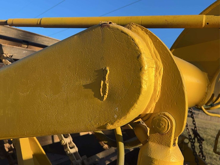 john-deere-840-image-64