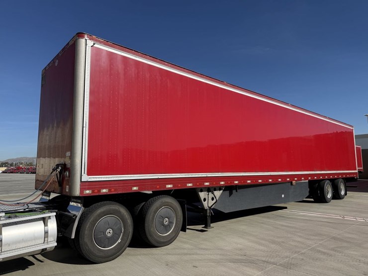 2016-utility-van-image-1