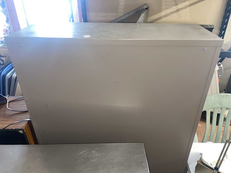 #6361-•-metal-shelf-image-7