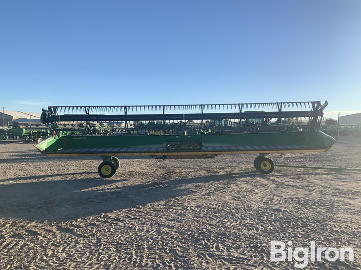 2021-john-deere-735d-image-4