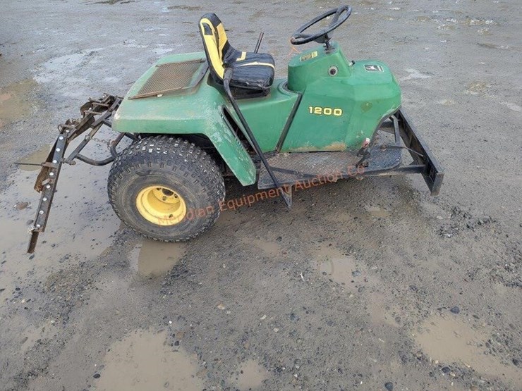 john-deere-1200-image-3