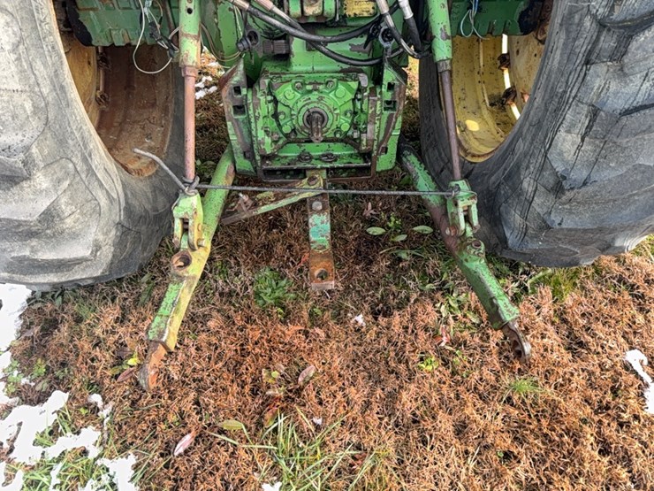 john-deere-4320-image-16