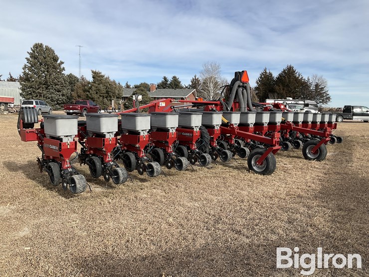 2011-case-ih-1230-image-3