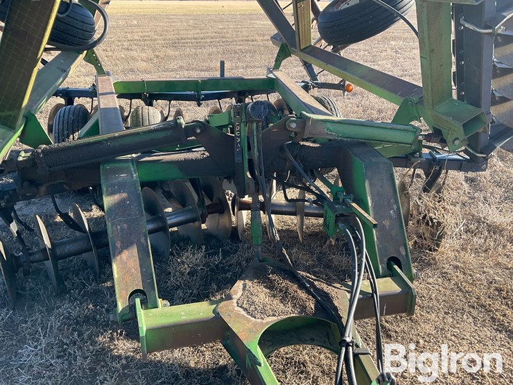 john-deere-630-image-16