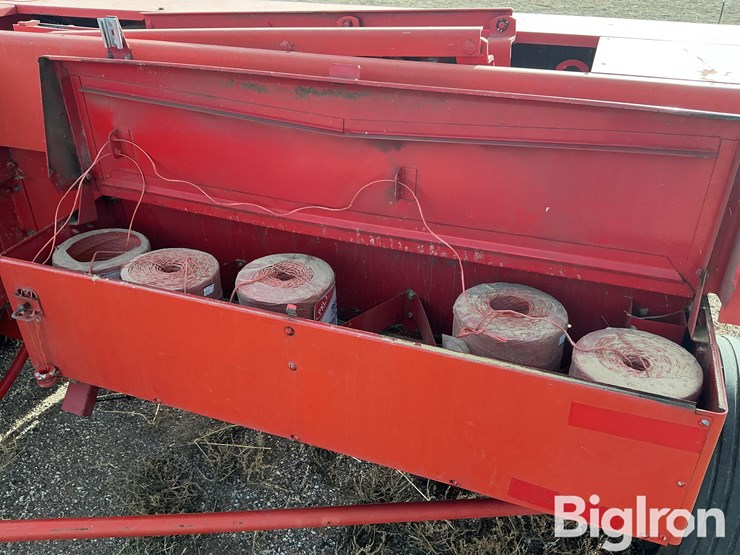 massey-ferguson-128-image-20