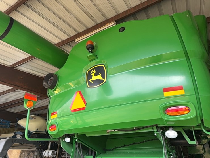 2015-john-deere-s670-image-21