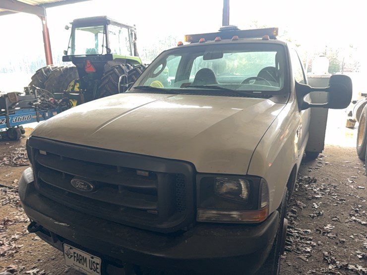 2004,-f-350-xl-service-truck,-8-ft,-diesel-6.0,-title-in-hand;-located-at-7241-roxbury-rd,-charles-city,-va,-please-call-804.837.9940-or-804.651.4404-with-questions-image-9