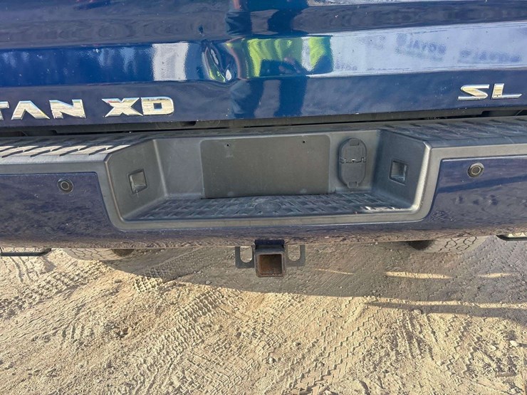 2016-nissan-titan-image-5