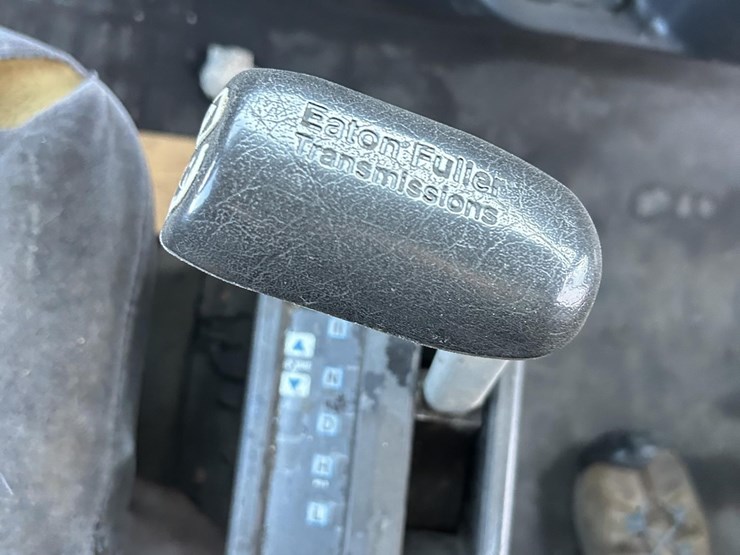 1999-volvo-vnl64t770-image-20