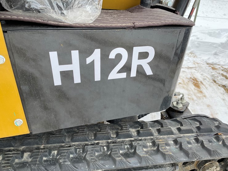 #205-•-new-cfg-industrial-mini-excavator-image-10