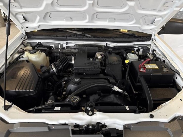 2005-chevrolet-colorado-image-13