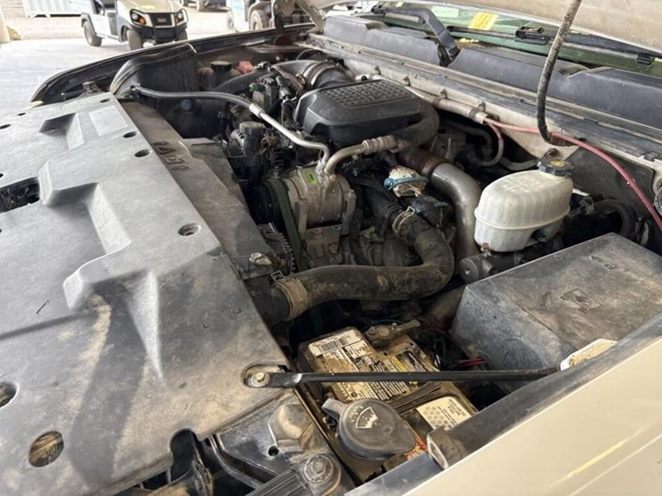 chevrolet-silverado-2500hd-image-13