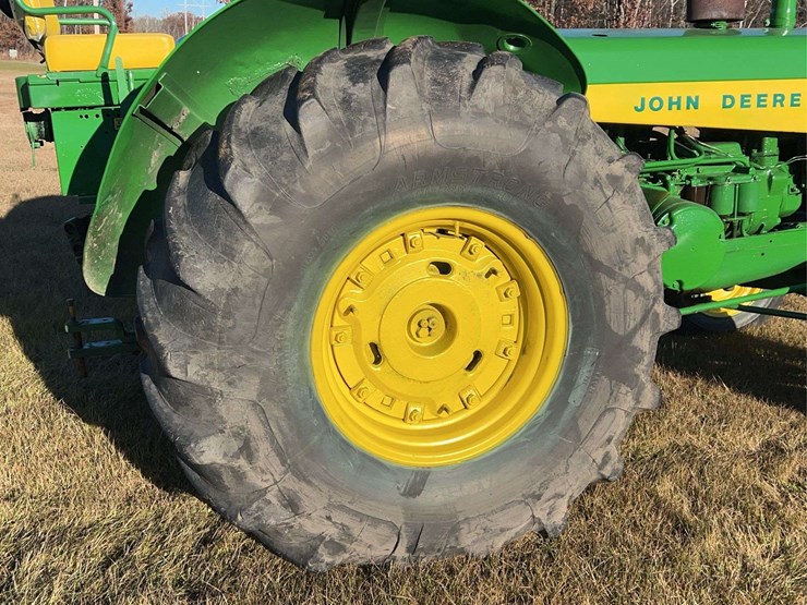1959-john-deere-830-image-43