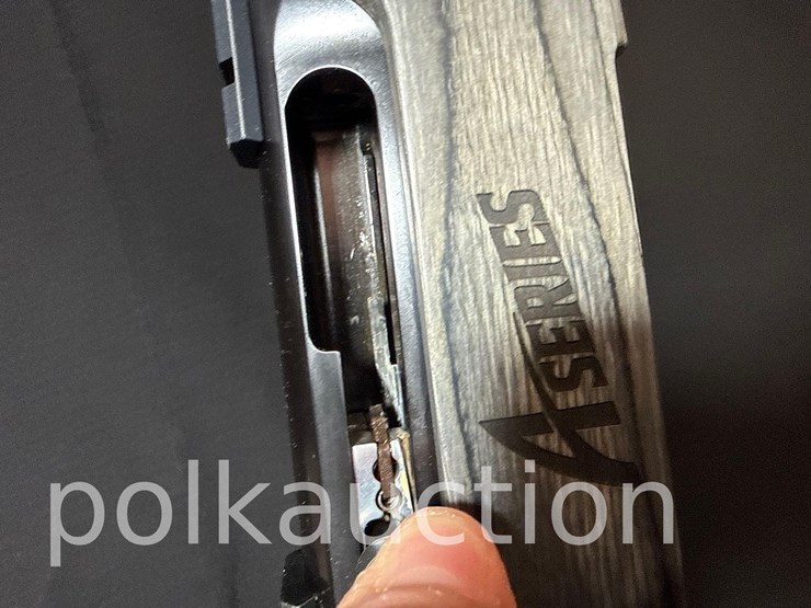 savage-a-17-sporter-17-hmr-rifle-(sn#-sv06795)-(box-image-19