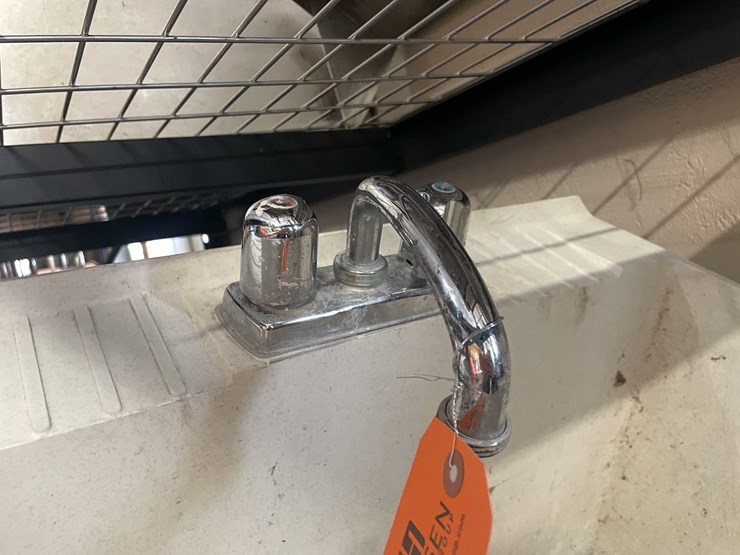 #6198-•-utility-sink-image-5