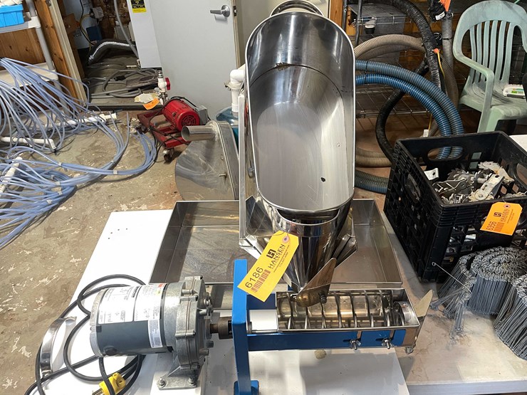 #6186-•-maple-candy-machine-image-3