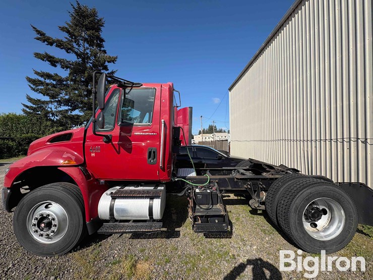 2007-international-durastar-4400-image-6