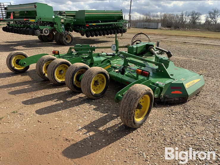 2022-john-deere-r15-image-5