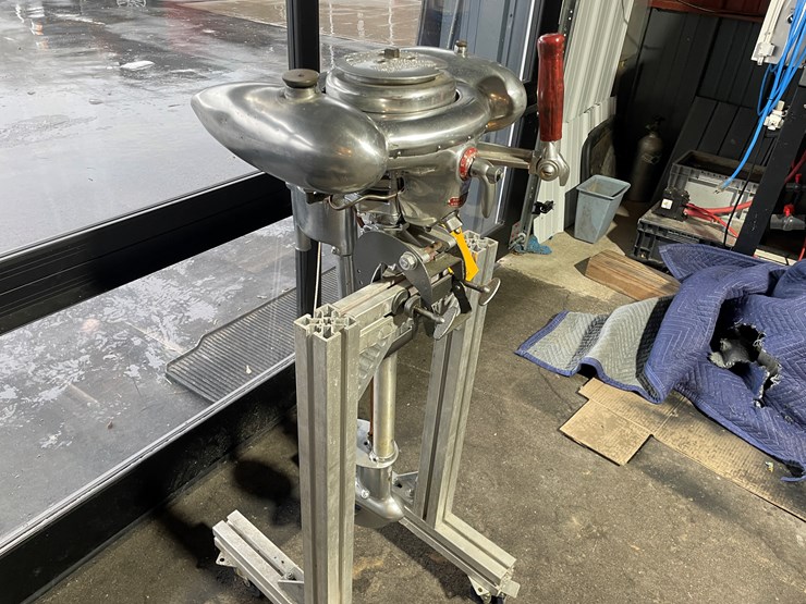 #3817-•-sears-roebuck-water-witch-vintage-outboard-boat-motor-image-2