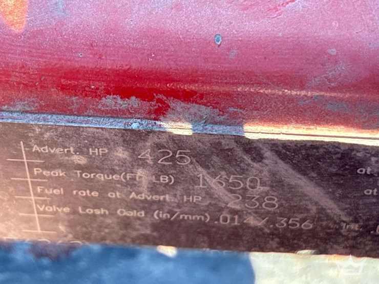 2016-peterbilt-579-image-13