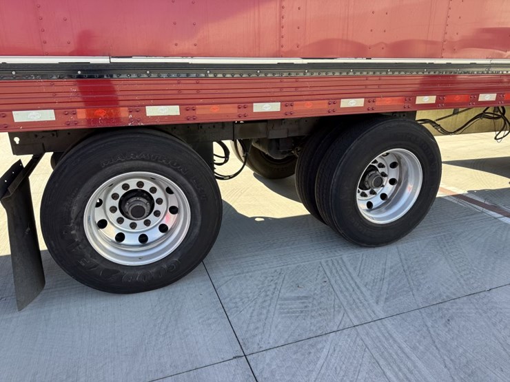 2016-utility-van-image-5