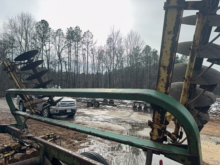 john-deere-230-image-55