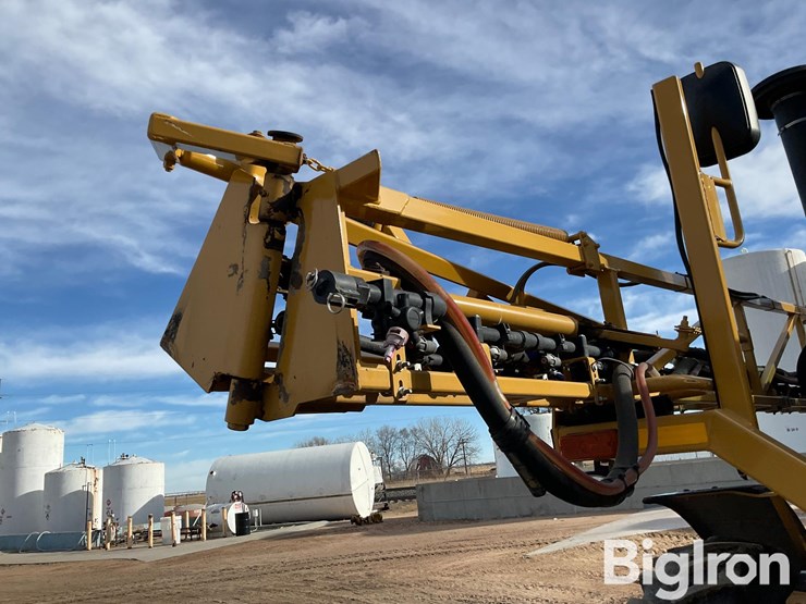 2010-caterpillar-c7-image-11