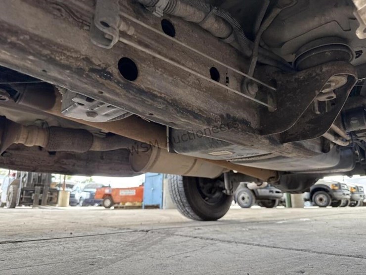 2012-chevrolet-silverado-1500-image-29