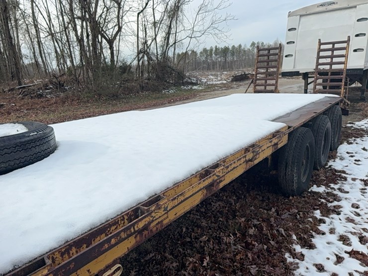 intl-trailer,-6-wheel,-18-ft-flat-with-4-ft-ramps;-located-at-7241-roxbury-rd,-charles-city,-va,--please-call-804.837.9940-or-804.651.4404-with-questions-image-14