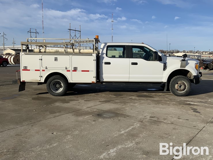 2017-ford-f350-xl-image-4