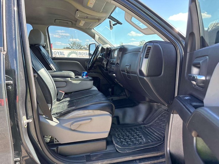 2018-chevrolet-silverado-3500hd-image-22