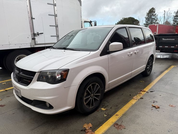 2019-dodge-grand-caravan-image-1