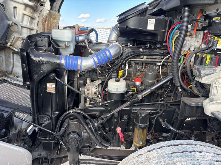 2019-kenworth-t880-image-25