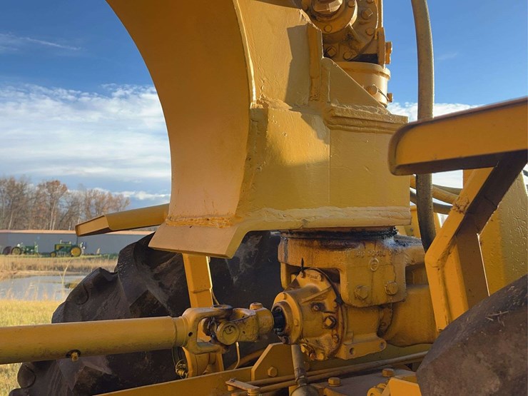 john-deere-840-image-43