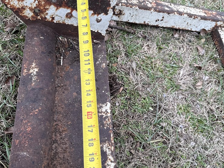 international-806-image-11