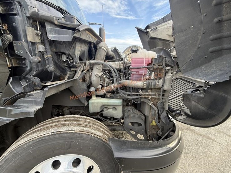 international-prostar-image-42