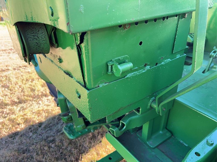 john-deere-830-image-50