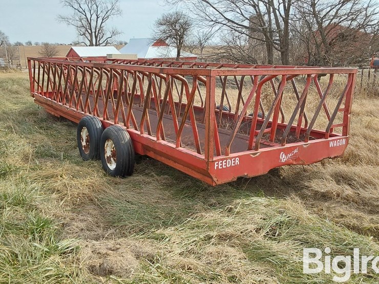 apache-wfw24a2-24'-feeder-wagon-image-7