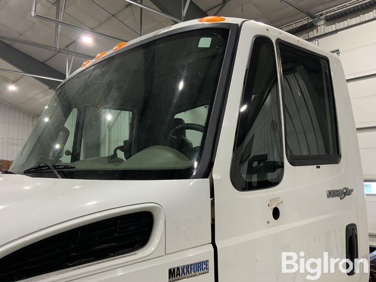 2013-international-4400-image-14