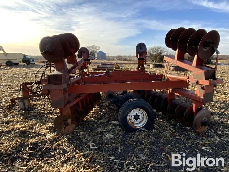 international-485-image-8