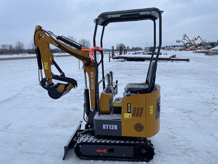 #206-•-new-ats-mini-excavator-image-7