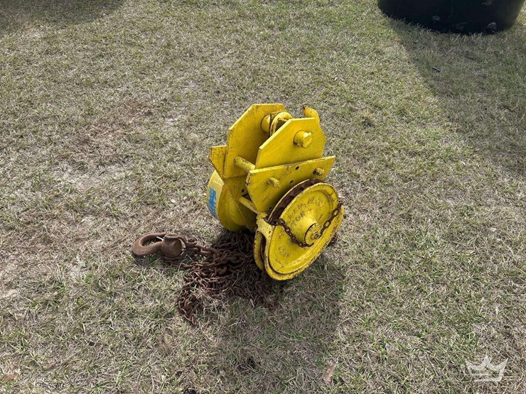 yale-spur-geared-block-2-ton-chain-hoist-image-4