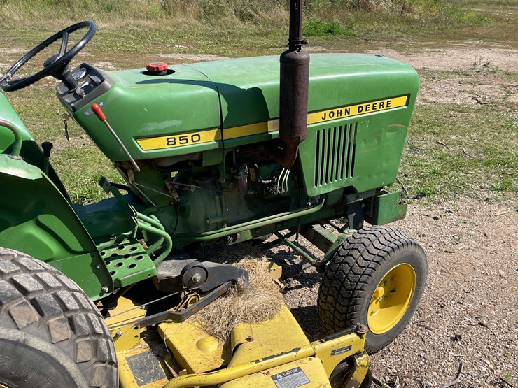 john-deere-850-image-10