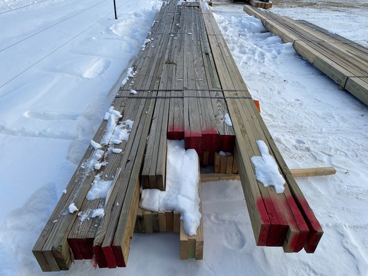 #3788-•-bundle-of-laminated-wood-beams-image-4